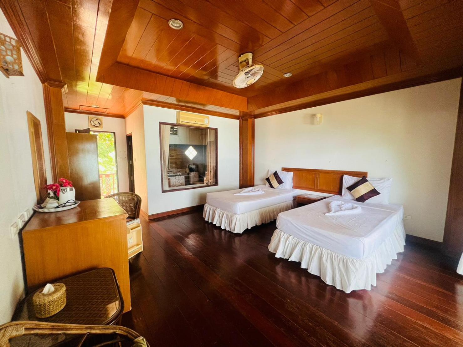 Haad Khuad Resort Bottle Beach Exteriör bild